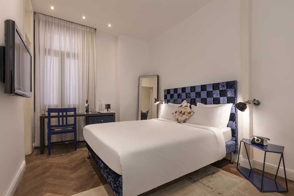 Classic Double Room, 1 Queen Bed