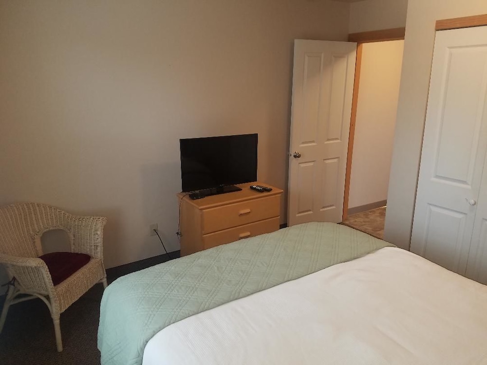 Suite, 1 Bedroom, Kitchen