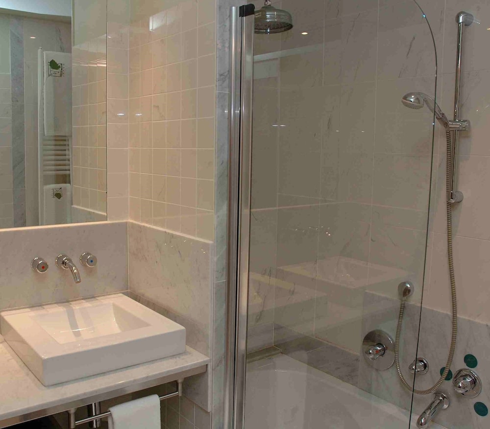 Grand Comfort Room photo 2