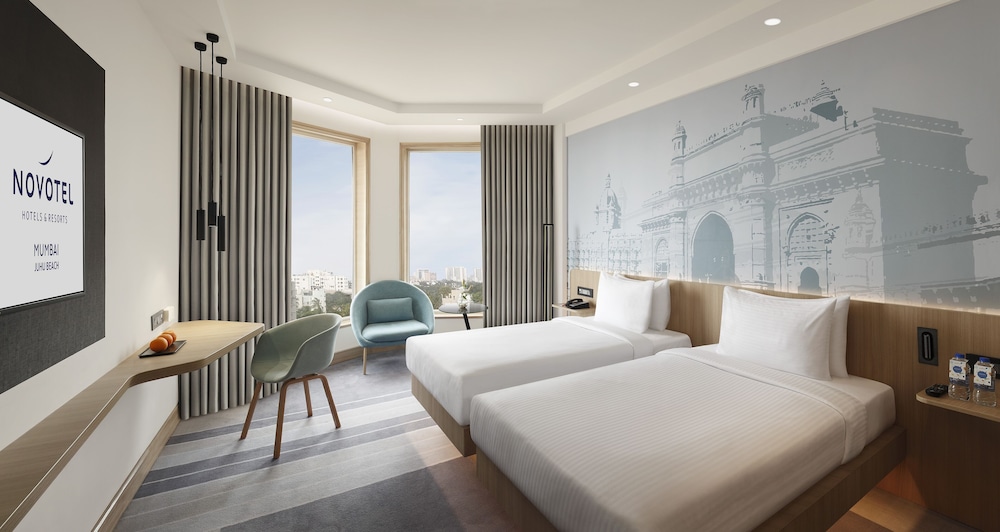 Superior Room, 2 Twin Beds, City View - Photo 1