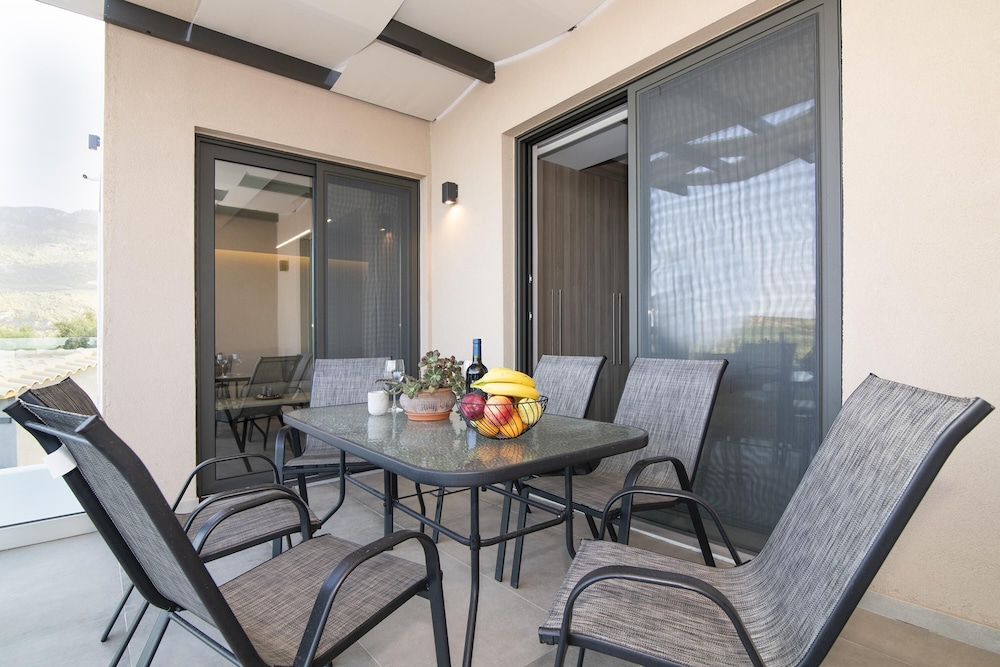 家庭住宅，2间卧室，2间浴室 (Serenity Suites Sea View 1)