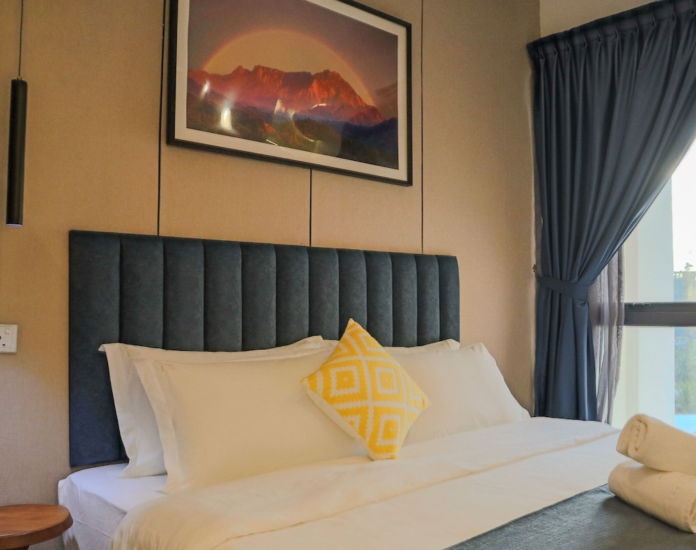 Executive Suite, 2 Bedrooms, Non Smoking, Kitchen - Photo 21