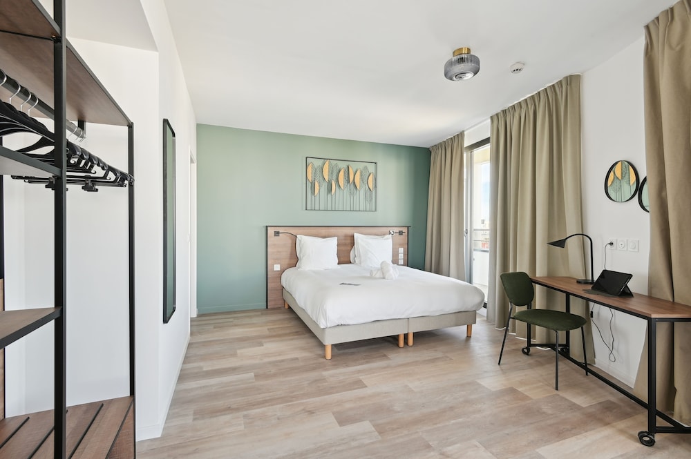 Executive studio, 1 double bed, terrace