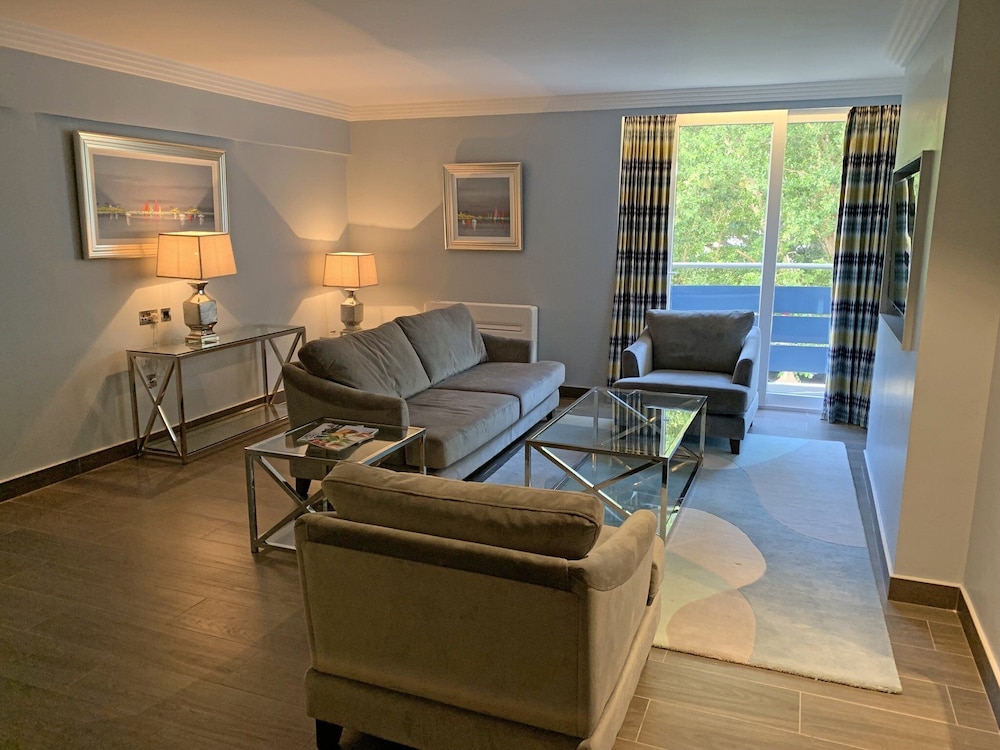 Victoria Suite - Photo 2