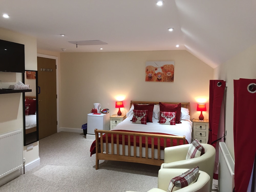 Quadruple Room, Ensuite photo 3