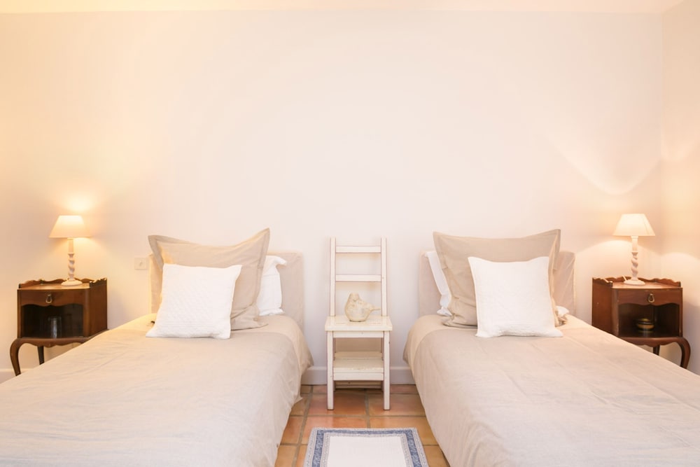 Family Double Room, 2 Bedrooms photo 2