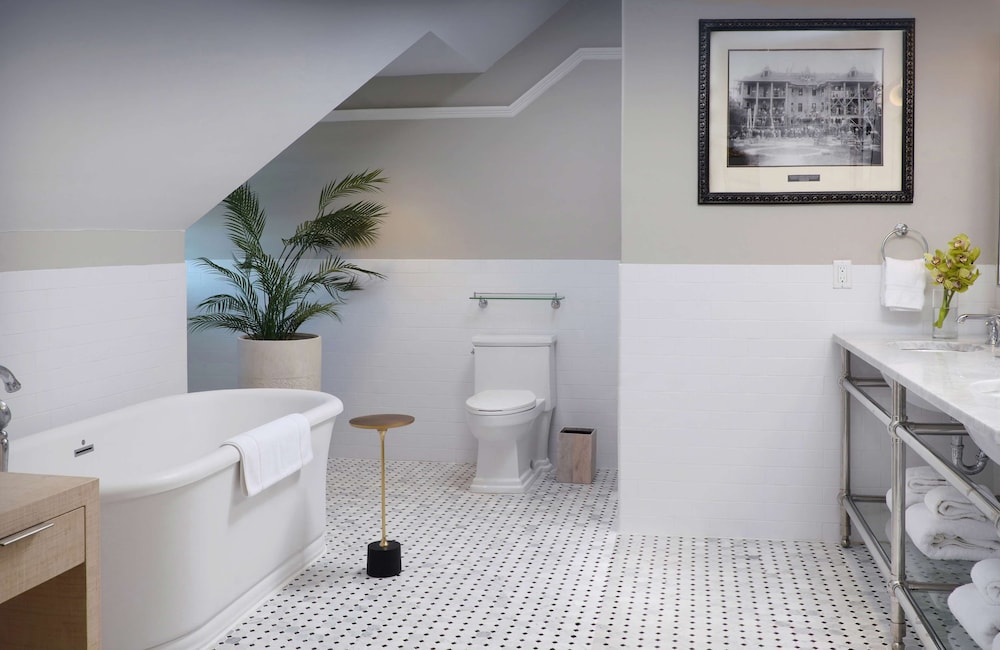 Sans Souci King Suite - Photo 7