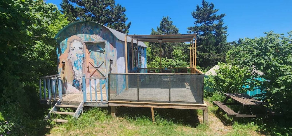 Gallery Bungalow photo 2