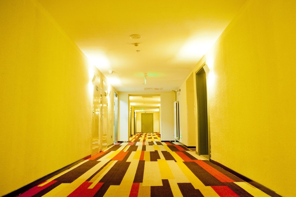 Twin Room - Photo 2