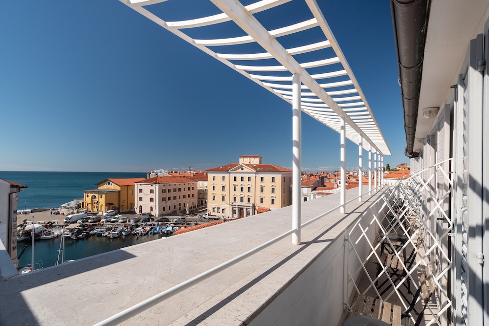 Classic Double Room, Balcony, Sea View - Photo 7