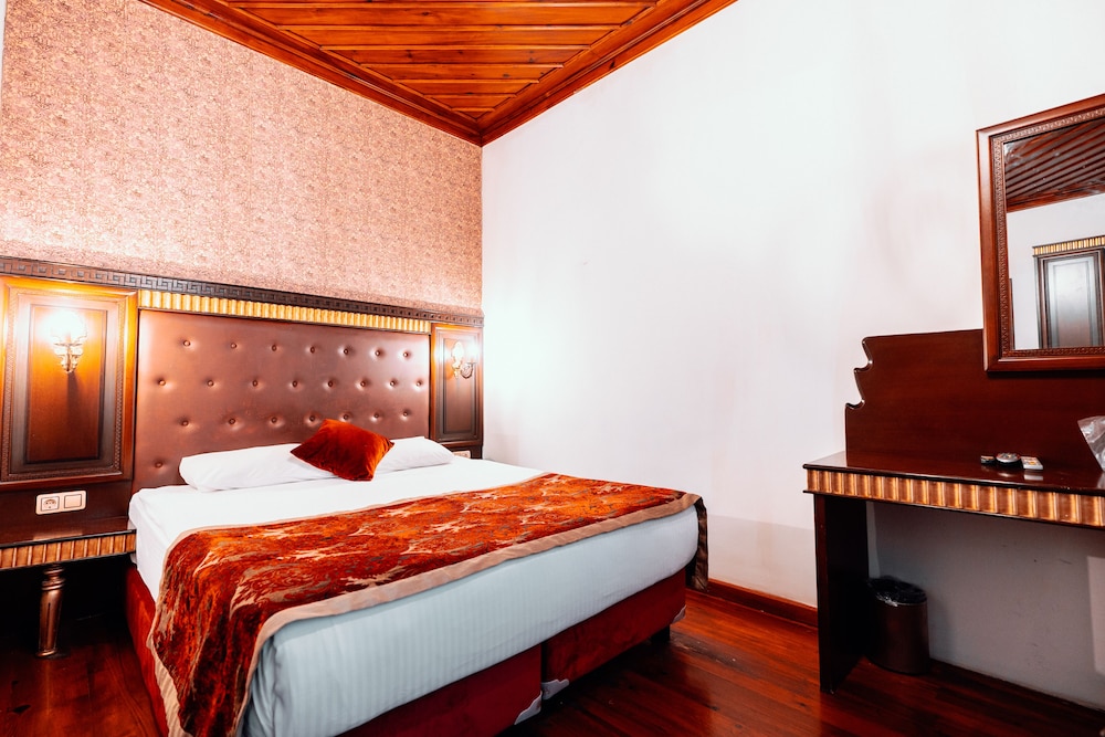 Deluxe Double or Twin Room - Photo 3