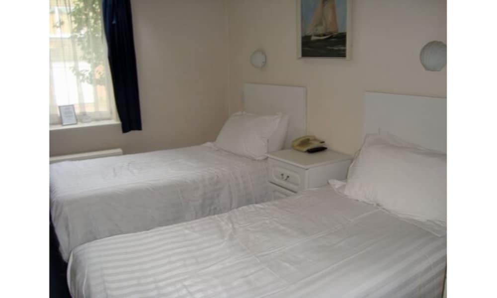 Twin Room photo 2