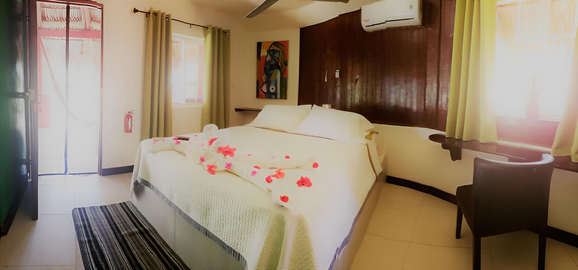 Cabin, 1 Queen Bed, Non Smoking photo 1