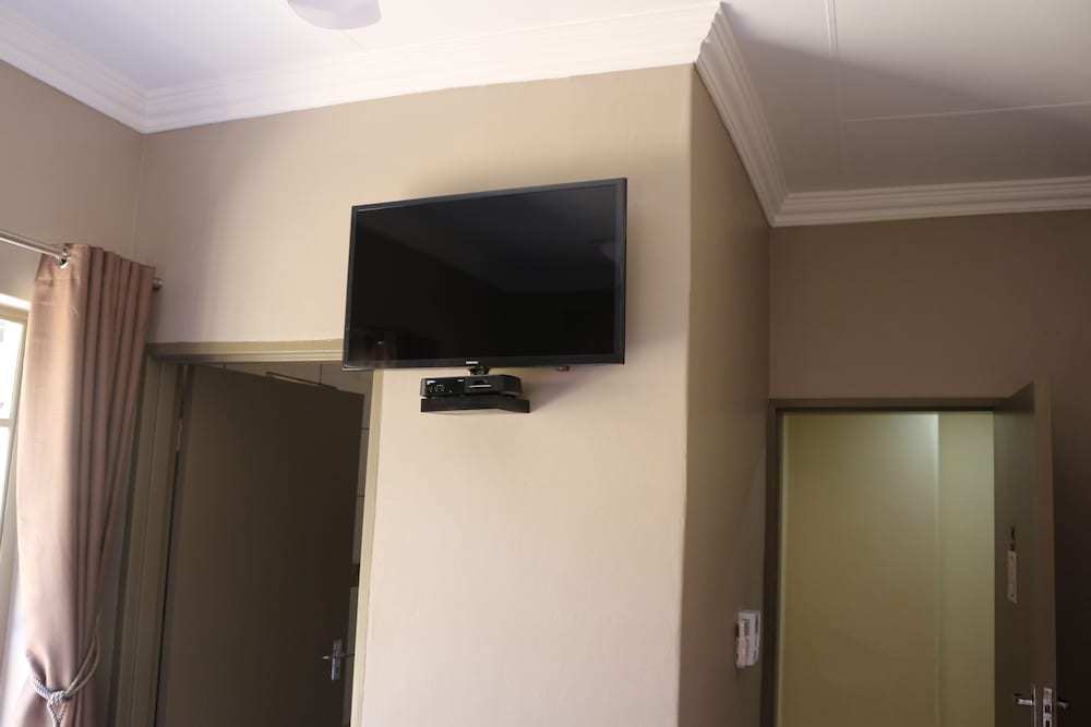 Standard Room, 2 Twin Beds, Non Smoking photo 3
