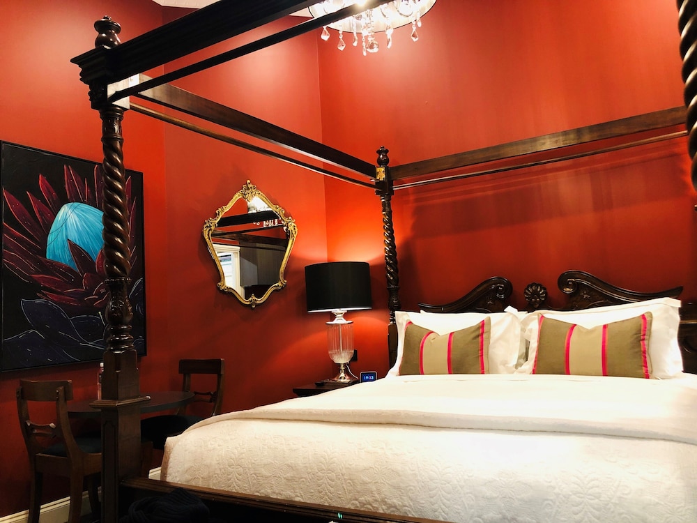 The Dudley Heritage King Room photo 2