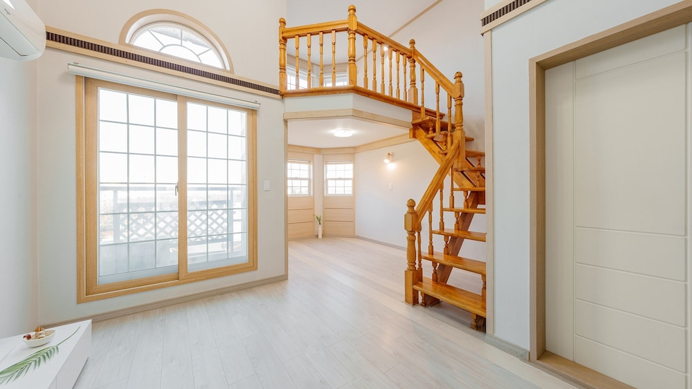 Basic Room, 1 Bedroom (Gomsal 203 (Terrace,Pet friendly))