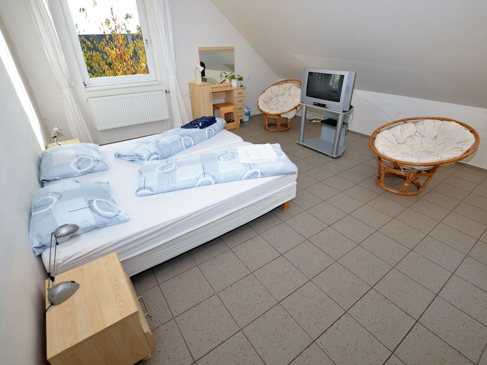 Classic Apartment, 3 Bedrooms photo 1