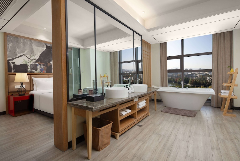 Room, 1 King Bed, Non Smoking photo 1