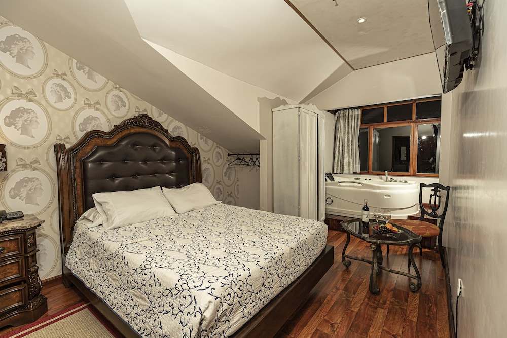 Exclusive Studio Suite, City View photo 2