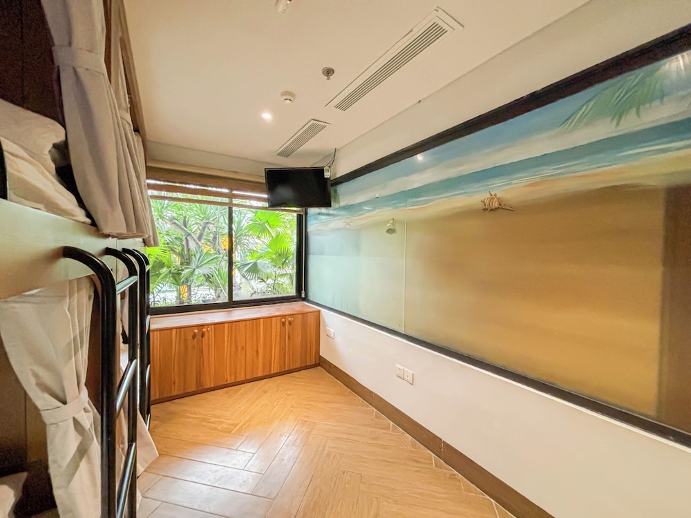 Standard Shared Dormitory, Mixed Dorm