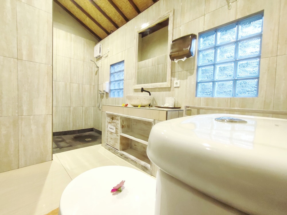 Deluxe Room - Photo 3