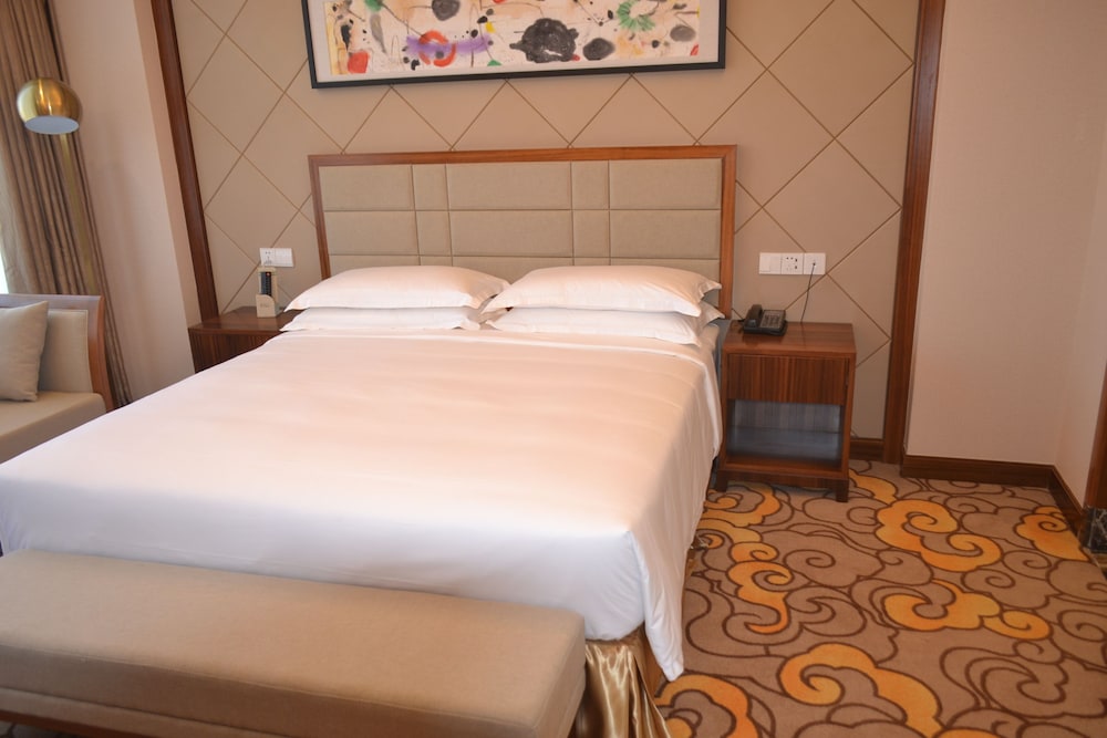 Superior Double Room, 1 Bedroom, Non Smoking, Pool Access photo 1