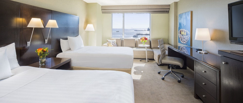 Room, 2 Double Beds, River View (NYC View) - Photo 4