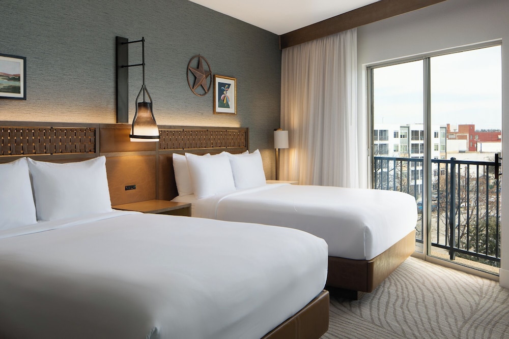 Junior Suite, 1 Bedroom, River View photo 2