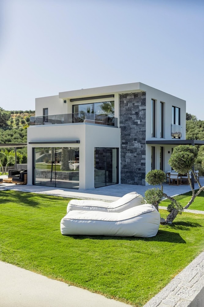 Villa, Accessible photo 2