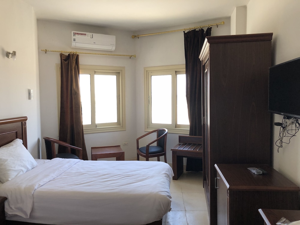 Executive Single Room, Garden View, Garden Area
