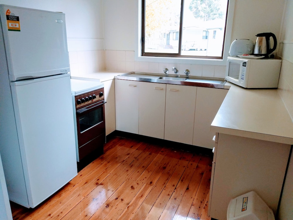 3 Bedroom Cottage - Photo 7