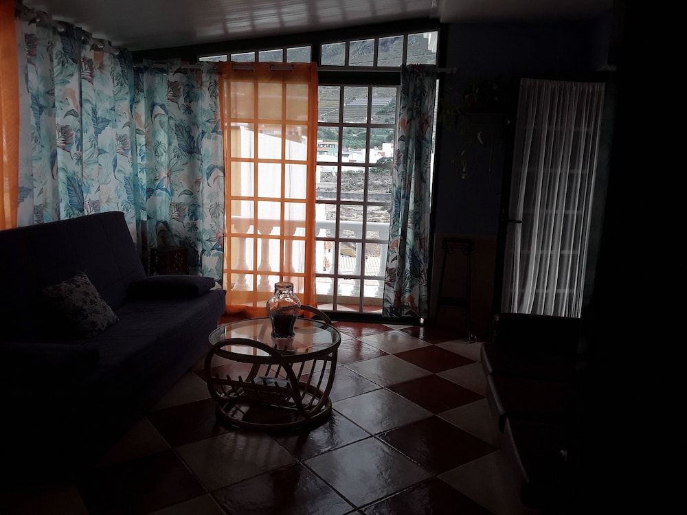 Apartamento, 2 habitaciones, Balcón, Vista a la ciudad