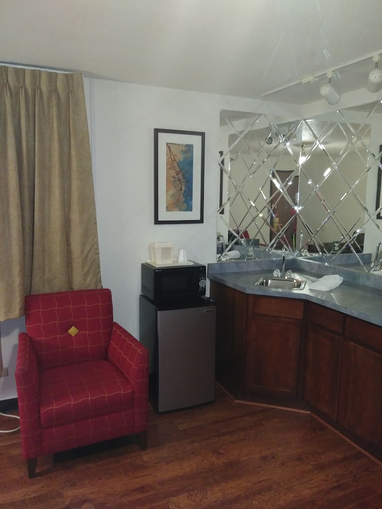 Room, 1 King Bed - Photo 19