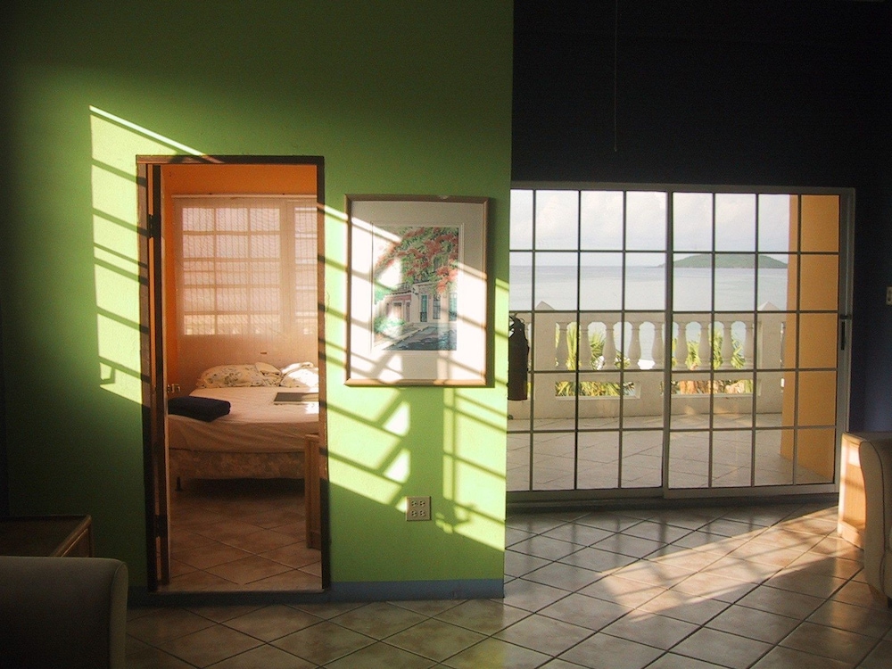 Deluxe Suite, 2 Bedrooms, Balcony photo 1