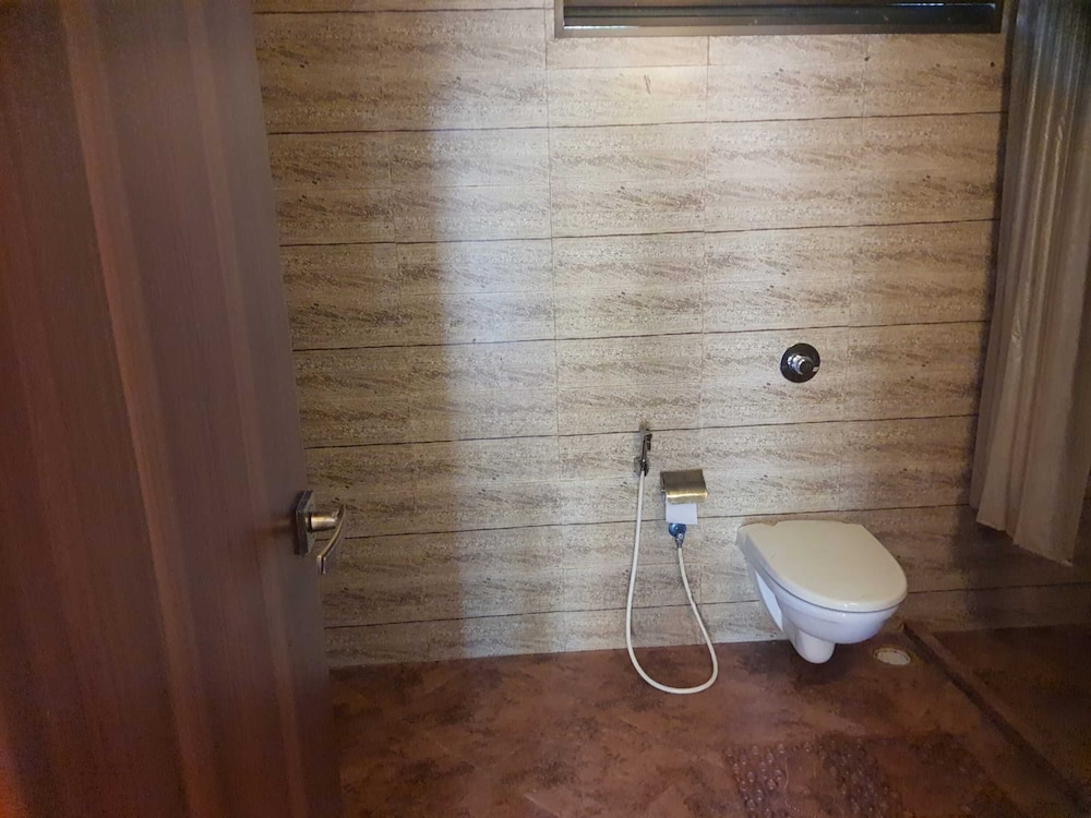Super Deluxe Room - Photo 5
