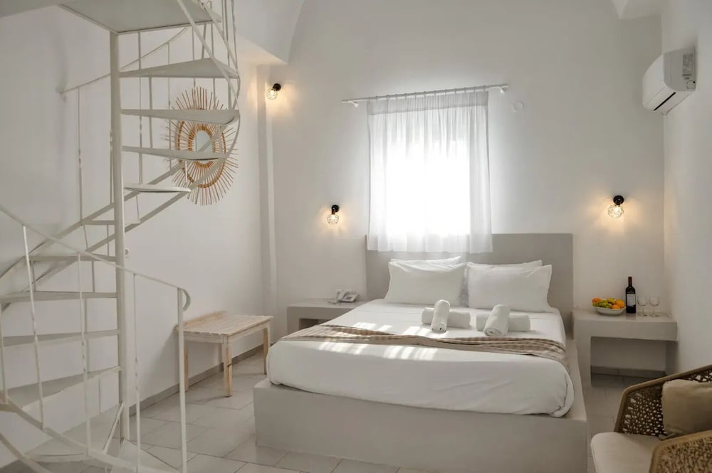 Family Suite, Balcony, Pool View photo 2