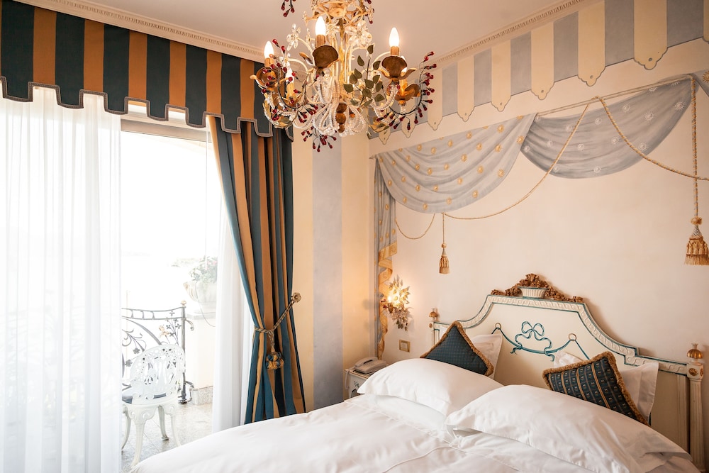 Deluxe Double or Twin Room, Lake View (Isole Borromee) - Photo 1