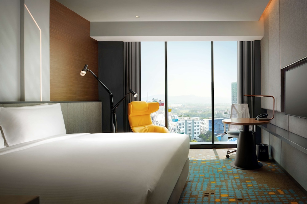 King Deluxe Room Park View - Photo 4