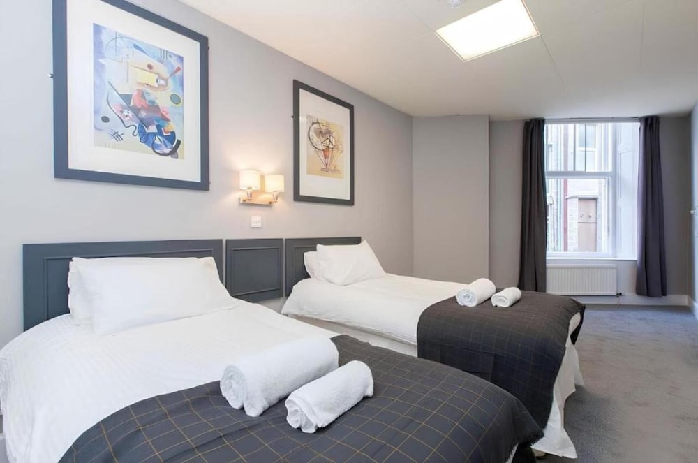 Standard Twin Room - Photo 4