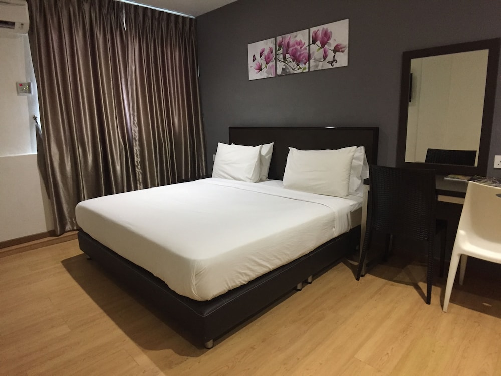 Standard Room, 1 King Bed, Non Smoking