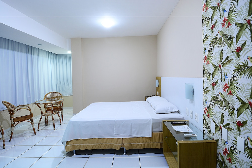 Grand Room photo 2