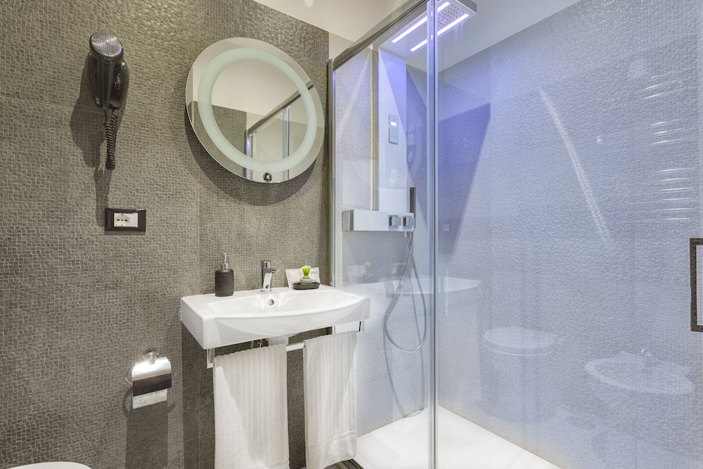 Deluxe Double Room, 1 Double Bed photo 3