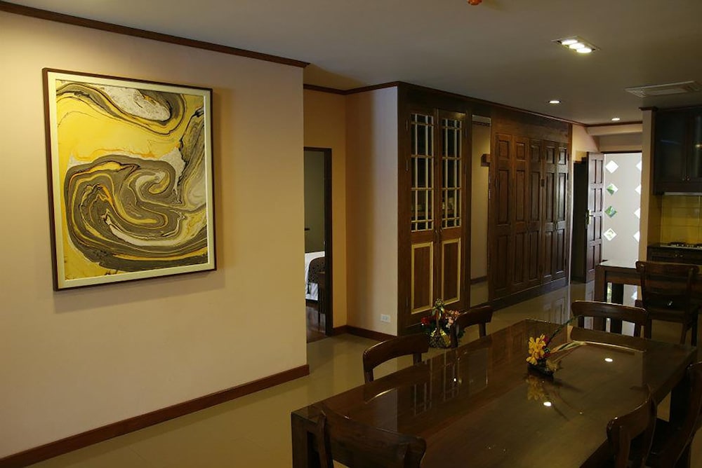 Superior One-Bedroom Apartment