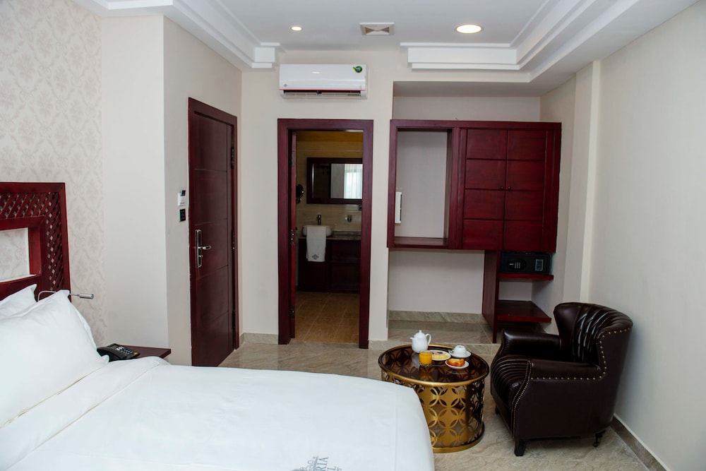 Standard Room - Photo 1
