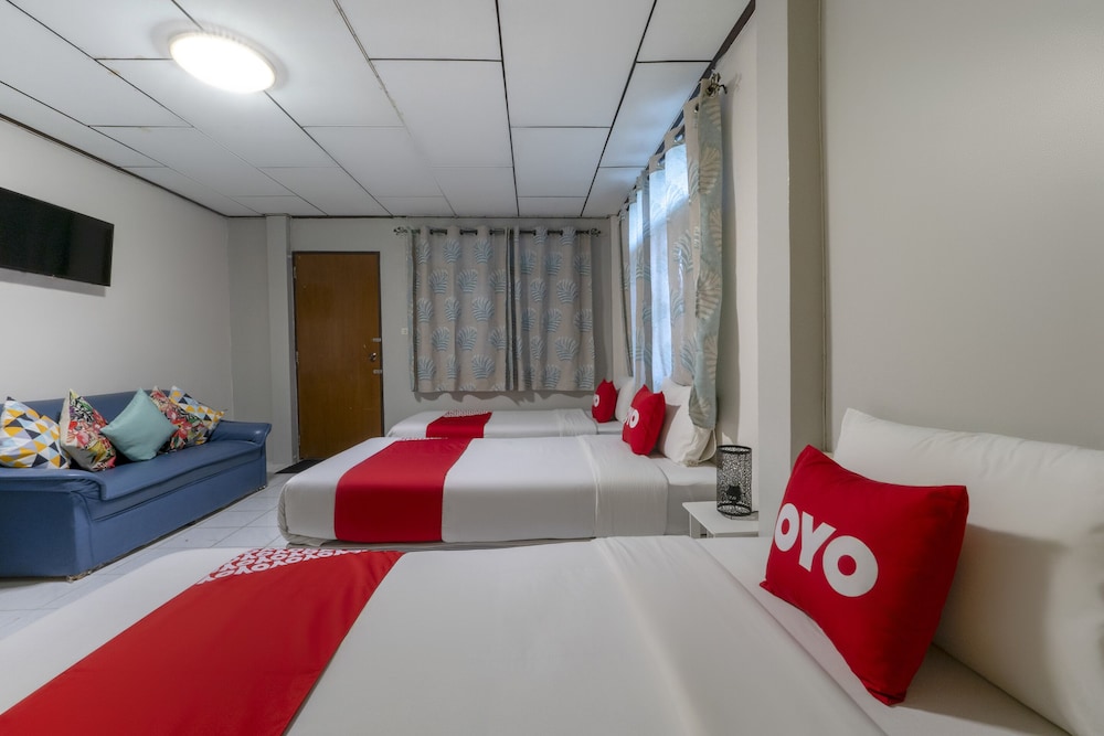 Deluxe Triple Room photo 2