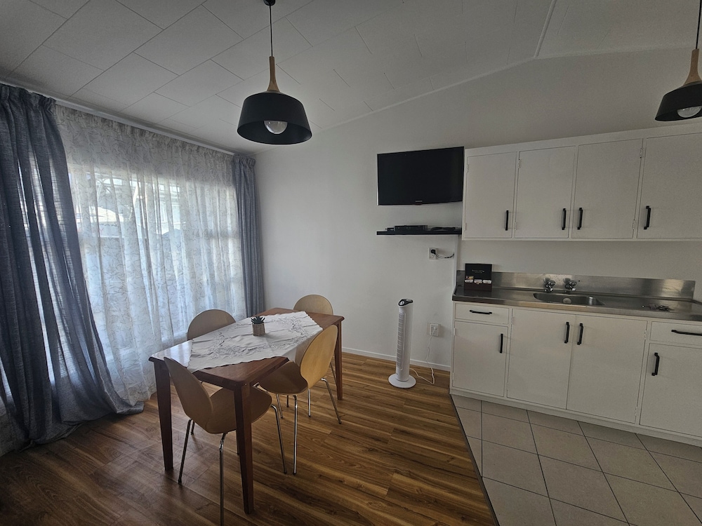 Family Apartment, Pets Allowed (Large Studio) photo 3