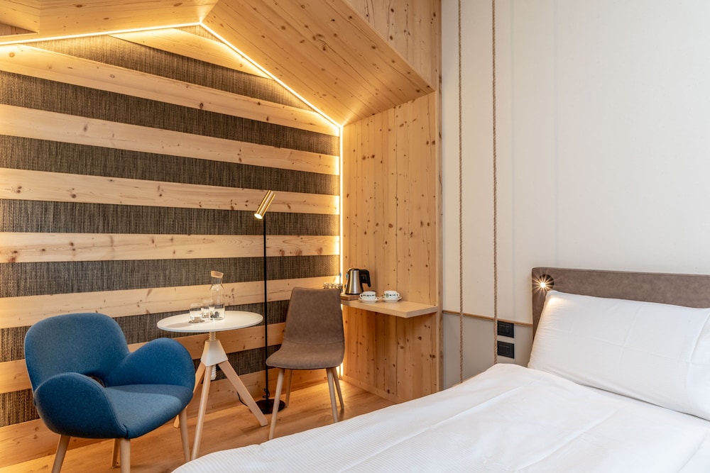 Superior Double Room - Photo 3