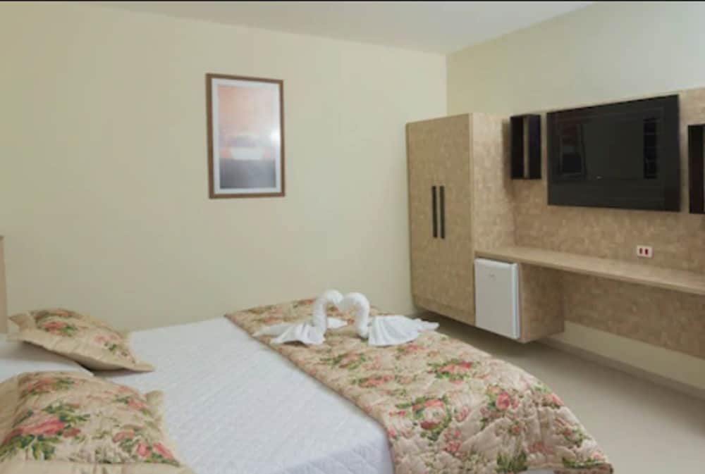Standard Double or Twin Room photo 3