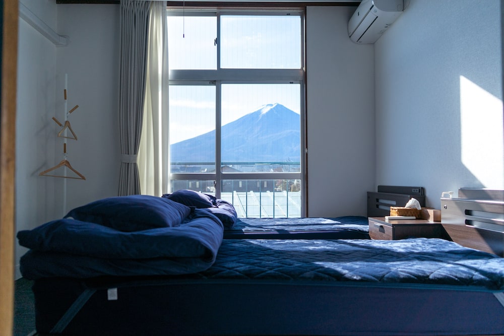 Twin Room, Non Smoking, Mountain View photo 1
