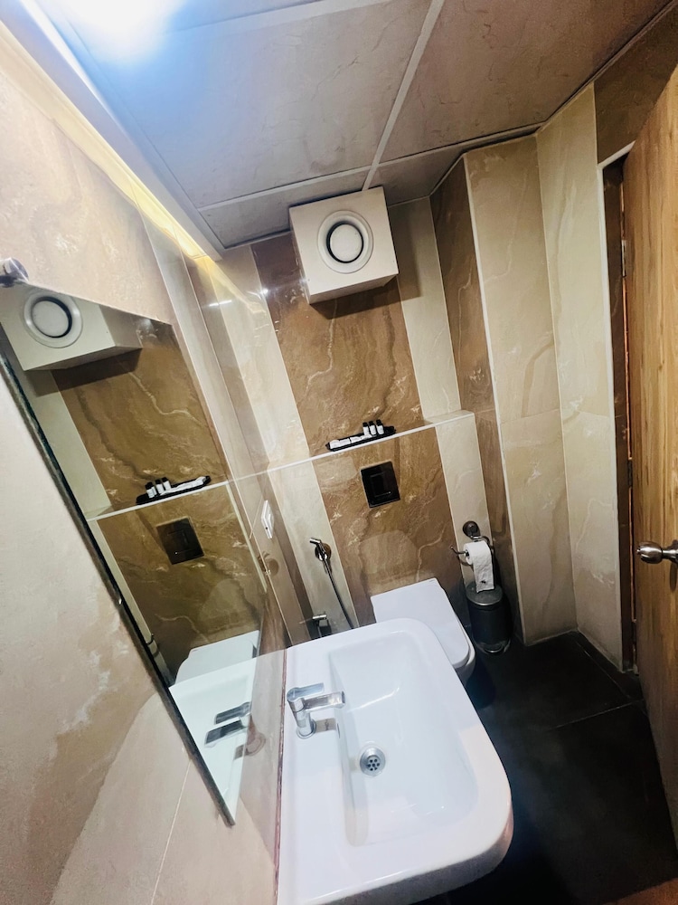 Premium Double Room - Photo 2